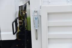陕汽商用车 德龙G1 标载版 143马力 4.18米单排栏板轻卡(SX1041NP6331)