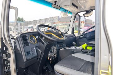 йHOWO H 160 4.15AMTԶῨ(ZZ1047C3215F145)ͼƬ