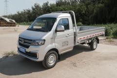 金杯 金卡S2 舒适型 1.6L 123马力 汽油 3.05米单排栏板微卡(国六)(JKC1032D6L1) 金杯 金卡S2 舒适型 1.6L 123马力 汽油 3.05米单排栏板微卡(国六)(JKC1032D6L1)