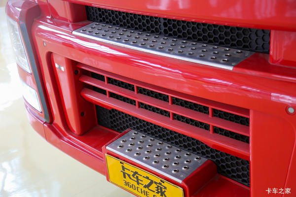 ���������Żݼ������콢KX 530���� 6X4 LNG�Զ���ǣ��