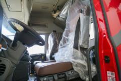 东风商用车 天龙旗舰KX 经典版 560马力 6X4 牵引车(速比3.64)(双油箱) 东风商用车 天龙旗舰KX 经典版 560马力 6X4 牵引车(速比3.64)(双油箱)