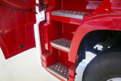 东风商用车 天龙旗舰KX 经典版 560马力 6X4 牵引车(速比3.64)(双油箱) 东风商用车 天龙旗舰KX 经典版 560马力 6X4 牵引车(速比3.64)(双油箱)