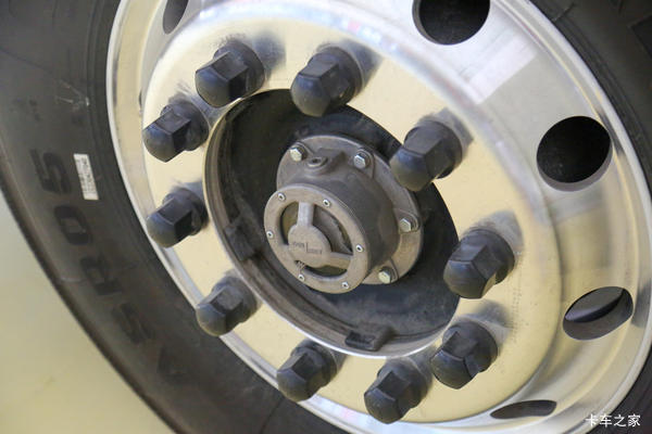 ���������Żݼ������콢KX 530���� 6X4 LNG�Զ���ǣ��