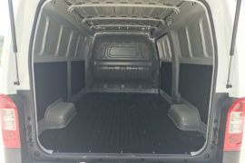 熊猫牌长江7号 电动封闭厢货货厢图片