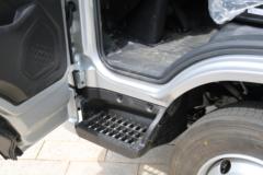 福田奥铃 玉兔Ⅲ 158马力 4.17米AMT自动档单排栏板轻卡(BJ1045V9JDA-AB1)