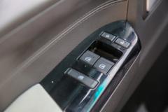 福田奥铃 玉兔Ⅲ 158马力 4.17米AMT自动档单排栏板轻卡(BJ1045V9JDA-AB1)