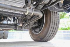 福田奥铃 玉兔Ⅲ 158马力 4.17米AMT自动档单排栏板轻卡(BJ1045V9JDA-AB1)