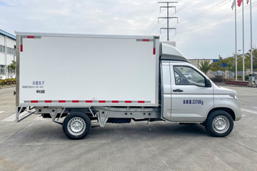 ���� �ٹ��¿� 2.0L 136���� ���� 4X2 3.075����س�(��̥)(LQG5028XLCGHU)ͼƬ