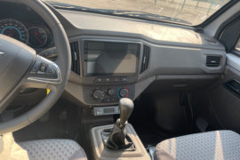 五菱荣光新卡&nbsp;冷藏车驾驶室图片