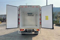 五菱 荣光新卡 2.0L 136马力 4X2 3.162米冷藏车(国六)(LQG5030XLCLGHU)
