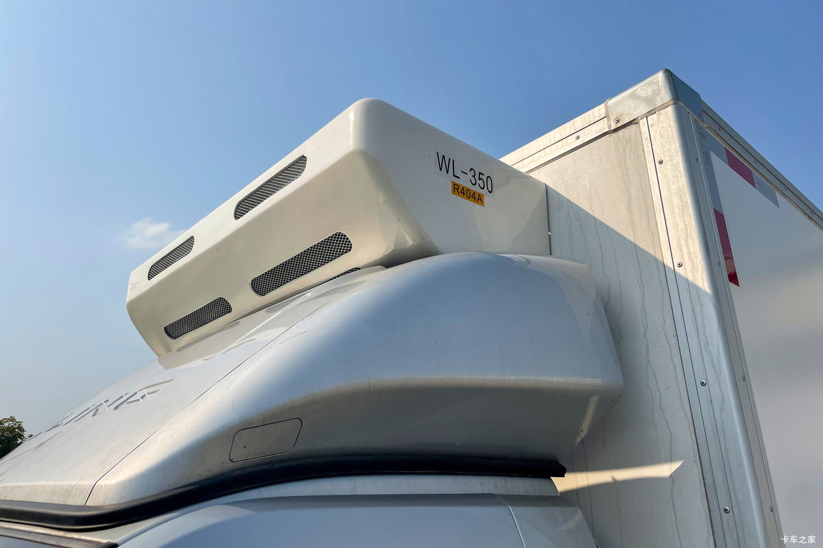 五菱荣光新卡冷藏车上装图片