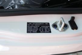 骏铃V5 载货车驾驶室                                               图片