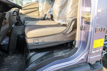 йHOWO ͳ˧ 170 4.15׵ʽῨ(ZZ5047XXYC3215F145)ͼƬ