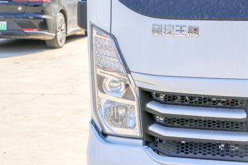 �������� ��ʨ 4.5T 4.15�׵��Ŵ��綯��ʽ�ῨͼƬ