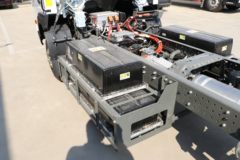 重汽王牌 瑞狮 4.5T 4.15米单排纯电动厢式轻卡(CDW5044XXYG331DZHBEV)
