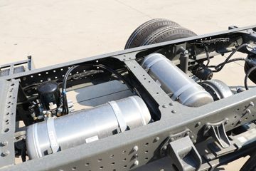 �������� ��ʨ 4.5T 4.15�׵��Ŵ��綯��ʽ�ῨͼƬ