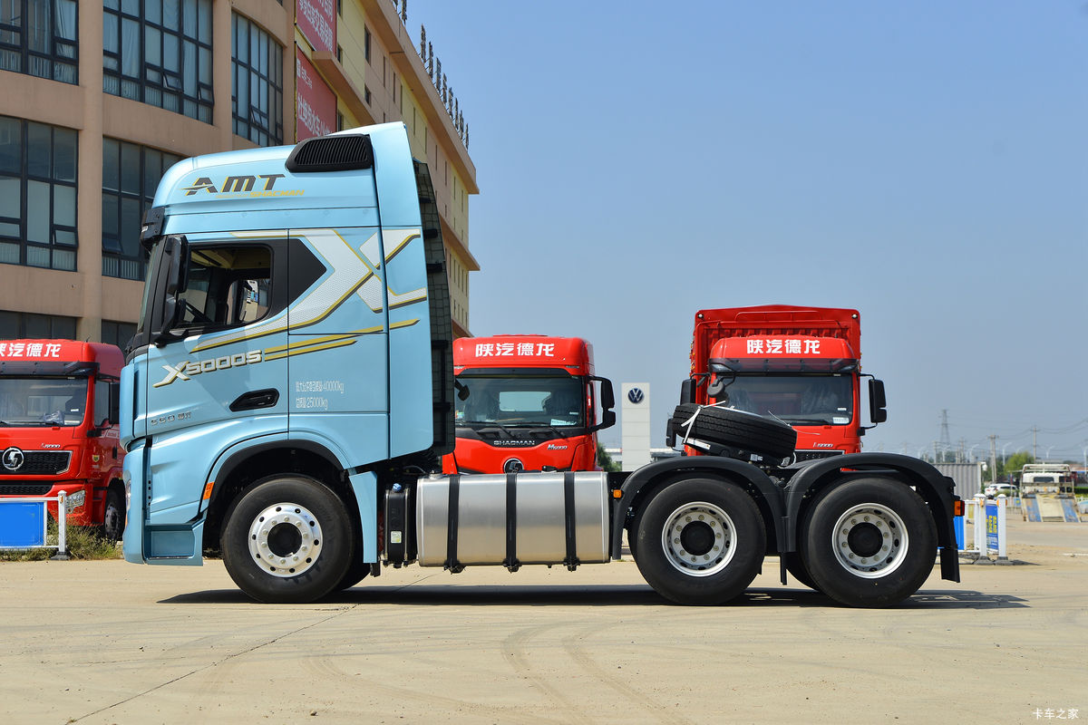 陕汽德龙X5000S 560马力 AMT牵引车 潍柴动力+2.714速比适配长途重载