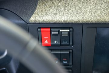 �����ؿ� ����X5000S 560���� 6X4 AMT�Զ���ǣ����ͼƬ