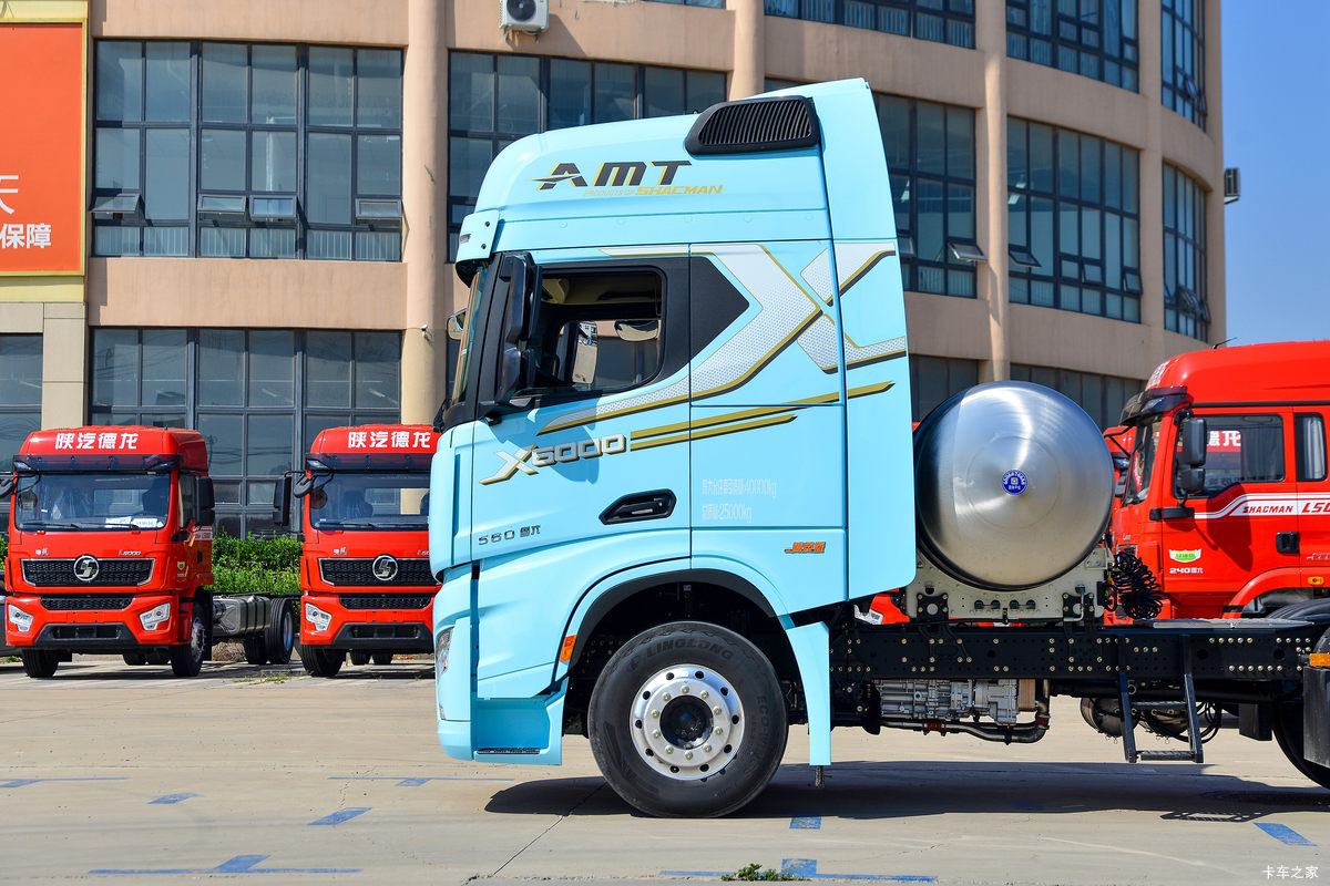 ؿ X6000 ݼӢ 560 6X4 LNGԶǣ(SX4259GE4TLQ2)                                                