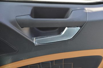 �����ؿ� ����X6000 ݼӢ�� 560���� 6X4 LNG�Զ���ǣ����(SX4259GE4TLQ2)ͼƬ