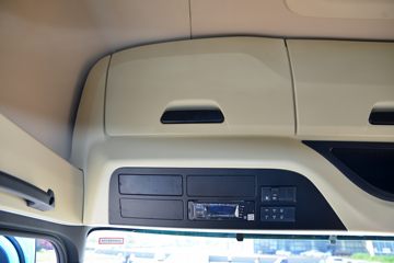 �����ؿ� ����X6000 ݼӢ�� 560���� 6X4 LNG�Զ���ǣ����(SX4259GE4TLQ2)ͼƬ