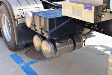 �����ؿ� ����X6000 ݼӢ�� 560���� 6X4 LNG�Զ���ǣ����(SX4259GE4TLQ2)ͼƬ