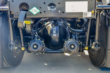 �����ؿ� ����X6000 ݼӢ�� 560���� 6X4 LNG�Զ���ǣ����(SX4259GE4TLQ2)ͼƬ