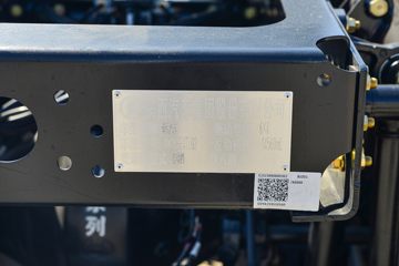 �����ؿ� ����X6000 ݼӢ�� 560���� 6X4 LNG�Զ���ǣ����(SX4259GE4TLQ2)ͼƬ