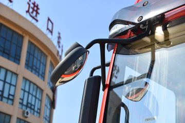 �����ؿ� ����L5000 ��ͨ�� 300���� 4X2 6.8��AMT�Զ��������ػ���(SX1189LA501F2)ͼƬ