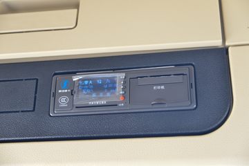 �����ؿ� ����L5000 ��ͨ�� 300���� 4X2 6.8��AMT�Զ��������ػ���(SX1189LA501F2)ͼƬ