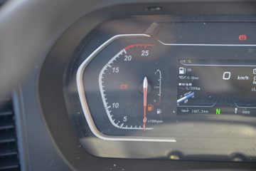 �����ؿ� ����L5000 ��ͨ�� 300���� 4X2 6.8��AMT�Զ��������ػ���(SX1189LA501F2)ͼƬ