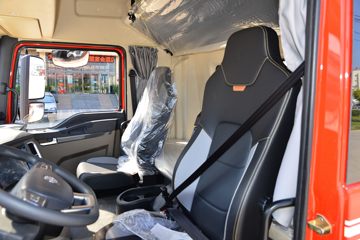 �����ؿ� ����L5000 ��ͨ�� 300���� 4X2 6.8��AMT�Զ��������ػ���(SX1189LA501F2)ͼƬ