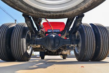 �����ؿ� ����L5000 ��ͨ�� 300���� 4X2 6.8��AMT�Զ��������ػ���(SX1189LA501F2)ͼƬ