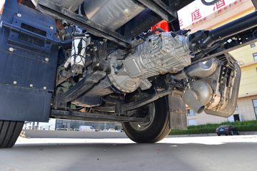 �����ؿ� ����L5000 ��ͨ�� 300���� 4X2 6.8��AMT�Զ��������ػ���(SX1189LA501F2)ͼƬ