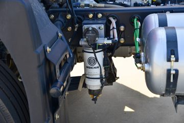 �����ؿ� ����L5000 ��ͨ�� 300���� 4X2 6.8��AMT�Զ��������ػ���(SX1189LA501F2)ͼƬ