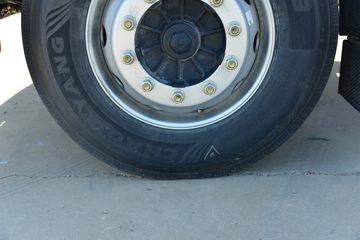 �����ؿ� ����L5000 ��ͨ�� 300���� 4X2 6.8��AMT�Զ��������ػ���(SX1189LA501F2)ͼƬ