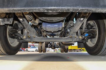 �����ؿ� ����L5000 ��ͨ�� 300���� 4X2 6.8��AMT�Զ��������ػ���(SX1189LA501F2)ͼƬ