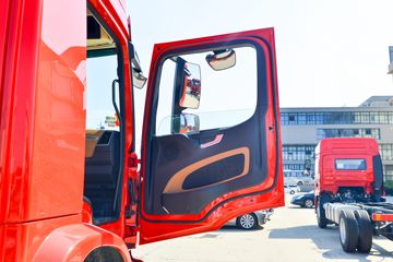 �����ؿ� ����M6000 300���� 4X2 6.75��AMT�Զ��������ػ���ͼƬ