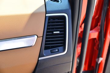 �����ؿ� ����M6000 300���� 4X2 6.75��AMT�Զ��������ػ���ͼƬ