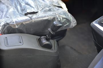 �����ؿ� ����M6000 300���� 4X2 6.75��AMT�Զ��������ػ���ͼƬ