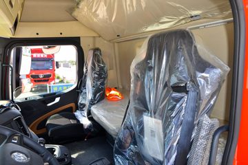 �����ؿ� ����M6000 300���� 4X2 6.75��AMT�Զ��������ػ���ͼƬ