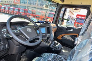 �����ؿ� ����M6000 300���� 4X2 6.75��AMT�Զ��������ػ���ͼƬ