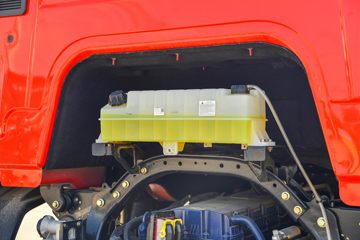 �����ؿ� ����M6000 300���� 4X2 6.75��AMT�Զ��������ػ���ͼƬ