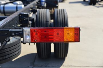 �����ؿ� ����M6000 300���� 4X2 6.75��AMT�Զ��������ػ���ͼƬ