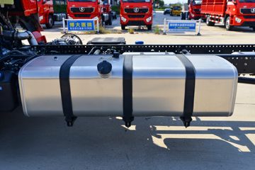 �����ؿ� ����M6000 300���� 4X2 6.75��AMT�Զ��������ػ���ͼƬ