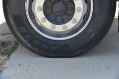 陕汽重卡 德龙M6000 300马力 4X2 6.75米AMT自动档栏板载货车(SX1189VB481)