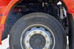 陕汽重卡 德龙M6000 300马力 4X2 6.75米AMT自动档栏板载货车(SX1189VB481)