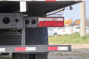  A5Xп 260 CNG 4X2 9.8ʽػ()(HFC5181XXYP2N3A70S)ͼƬ