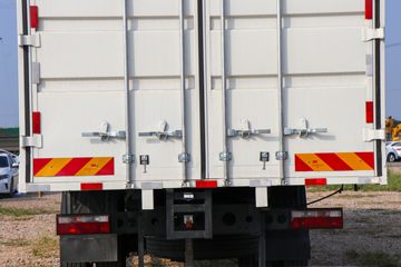  A5Xп 260 CNG 4X2 9.8ʽػ()(HFC5181XXYP2N3A70S)ͼƬ