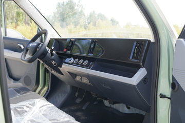 ���� ����Q 3T 3.09�׵��Ŵ��綯��ʽ΢��(BJ5030XXYEV72)41.86kWhͼƬ